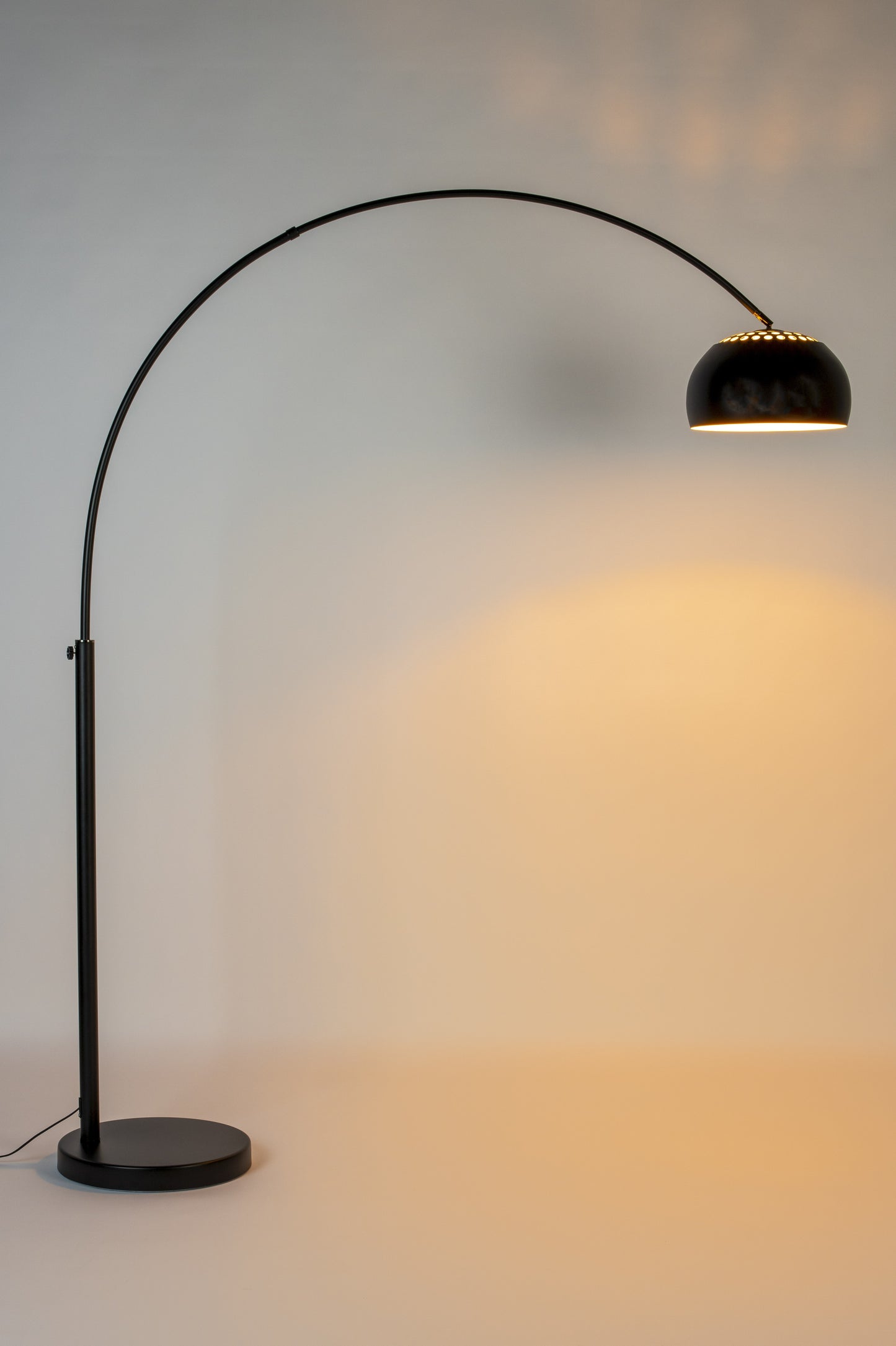 Stehlampe - BOW - schwarz